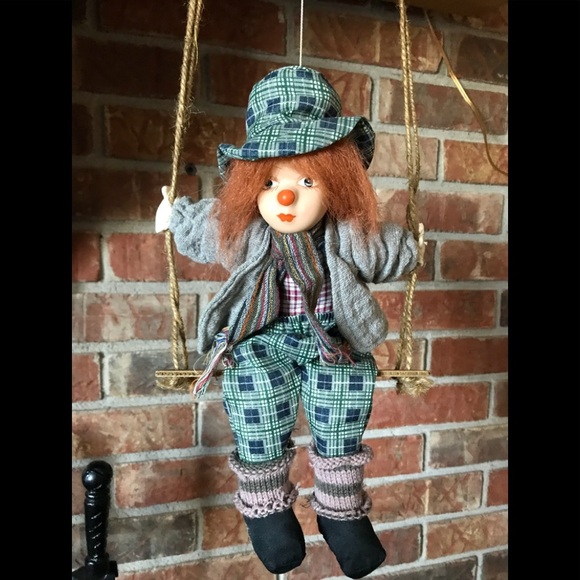 ❤️Rare Vintage Porcelain Swinging Collector Clown - Picture 1 of 8